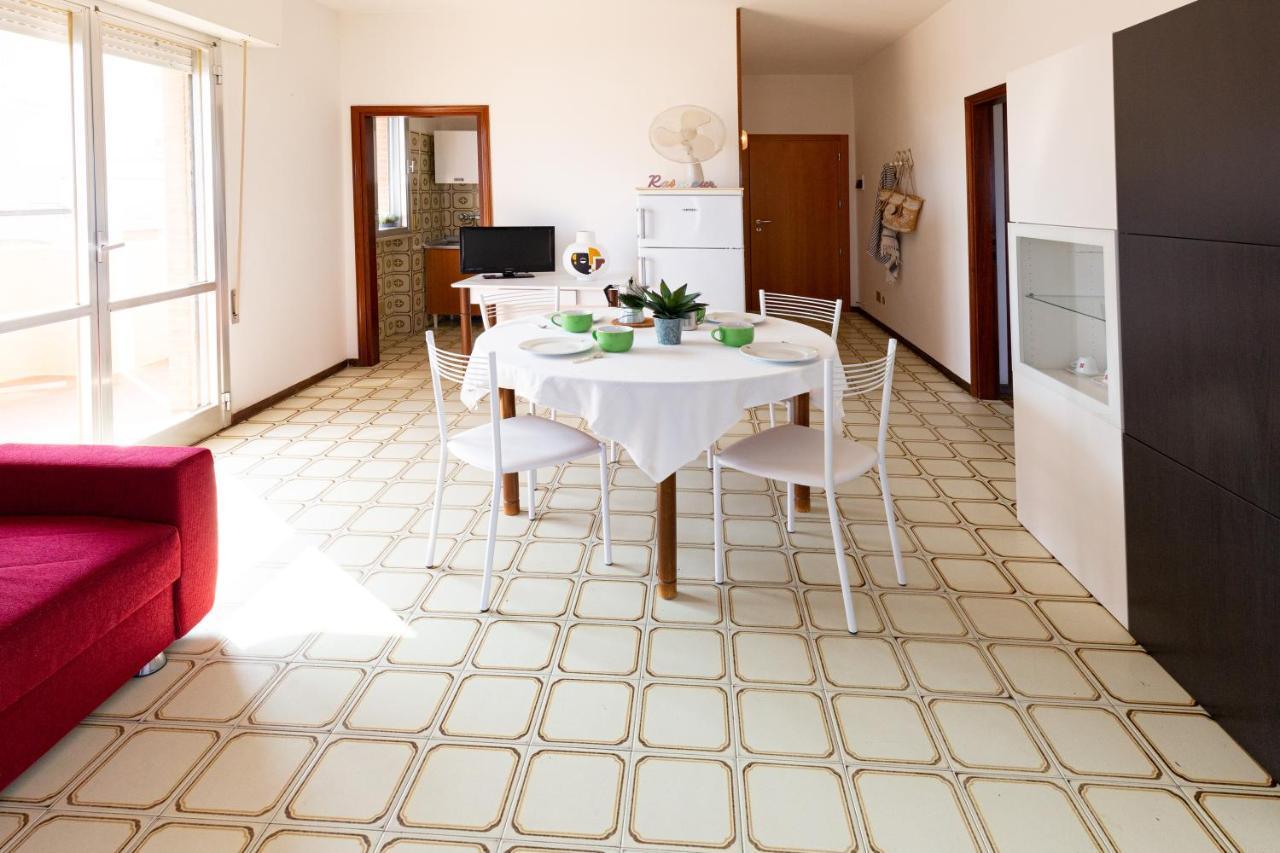 Residence Rainbow Bellaria-Igea Marina Exterior foto